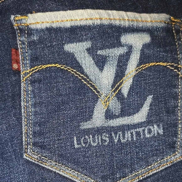 Levi's Dark Blue Flare Jeans with Pattern - Picture 7 of 8